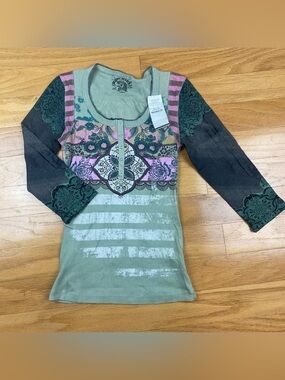 Skinny Minnie Y2K 3/4 Sleeve Henley, Sage Green, Medallion Boho Biker Vintage